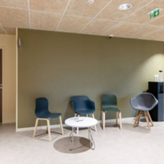 Bureau privé 20 m² 4 postes Coworking Rue du Point du Jour Saint-Denis-lès-Bourg 01000 - photo 6